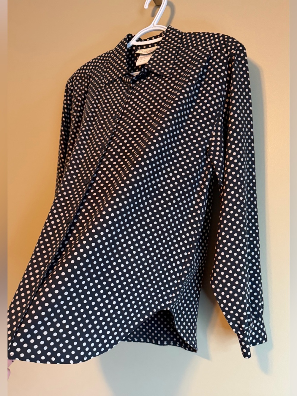 Vintage 90’s 100% Silk Pursuits Polka Dot Button Down - Picture 5 of 11